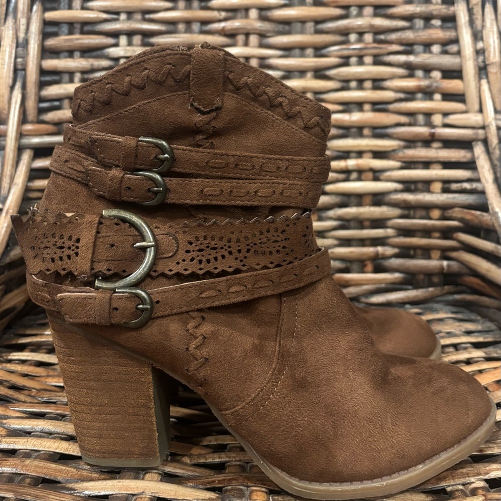Altar'd State Brown  Ankle Boots with buckle details and size zipper in size 9